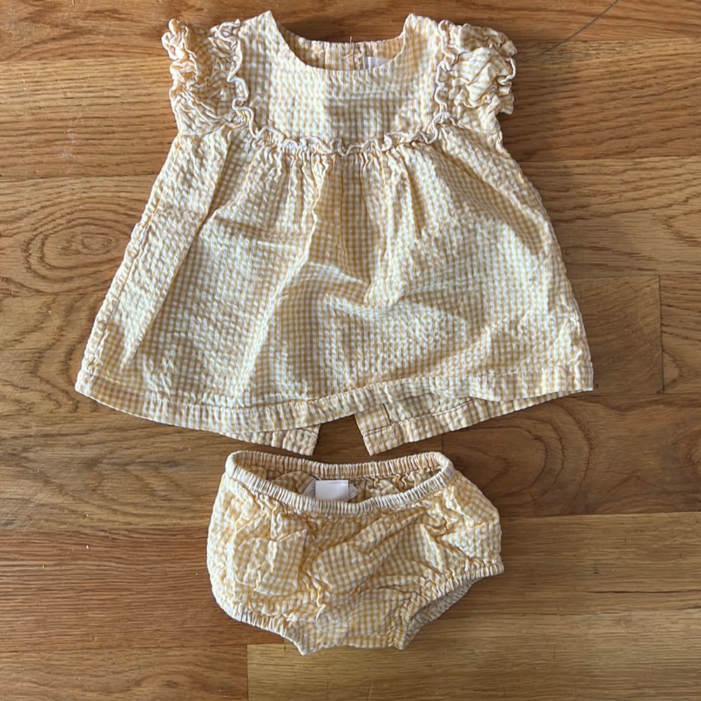 Cute yellow and white gingham set